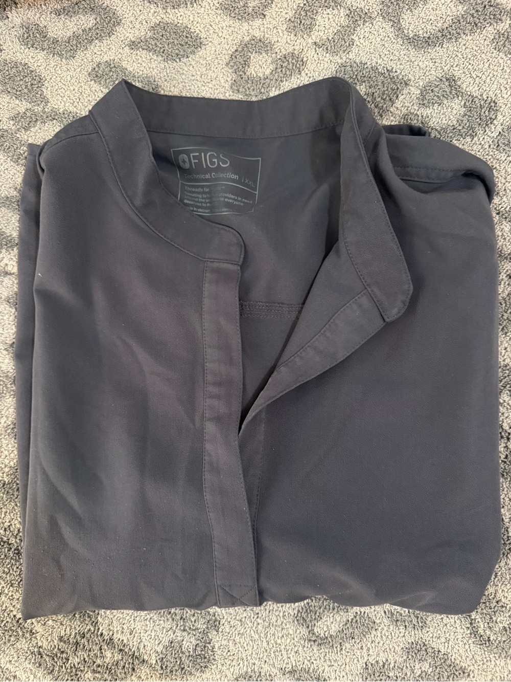FIGS Charcoal Rafaela Scrub Top XXL